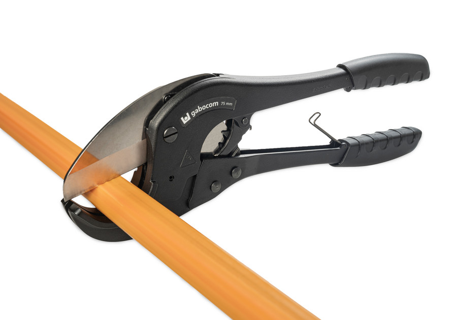 Cortador de tubos de plástico para el corte sin virutas y en ángulo recto de conjuntos de tubos speedpipe.