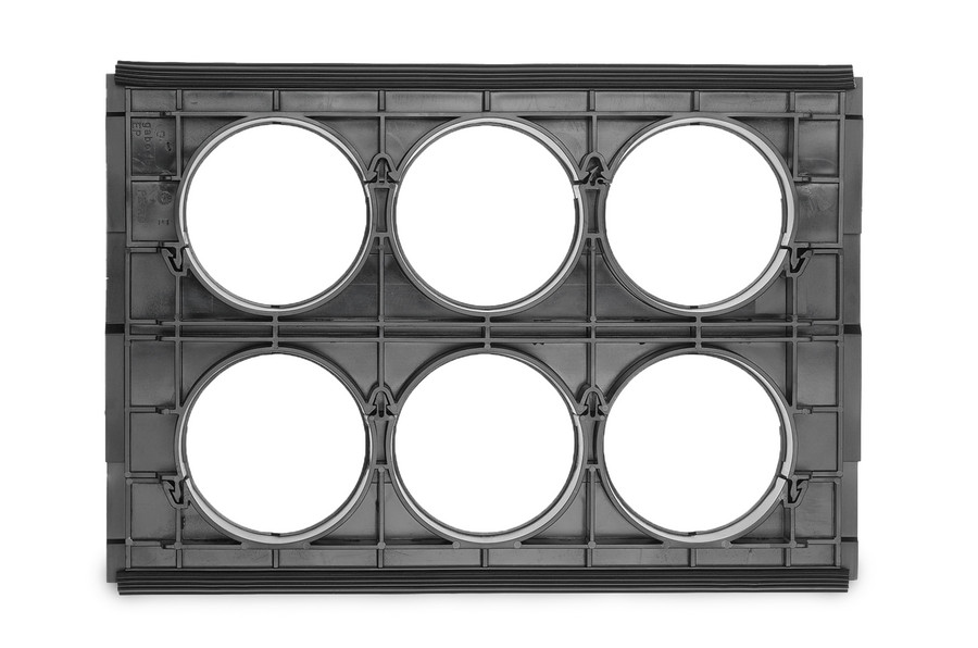 Utilice las placas de inserción EP para introducir los tubos en las cajas de derivación y en las pequeñas arquetas.